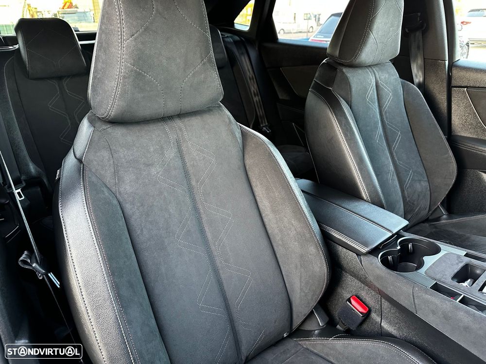 DS DS7 Crossback E-Tense Performance Line EAT8 - 40