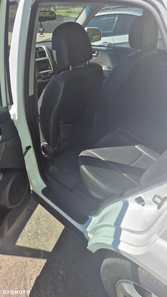 Kia Sportage 2.0 CRDI 2WD LX - 11