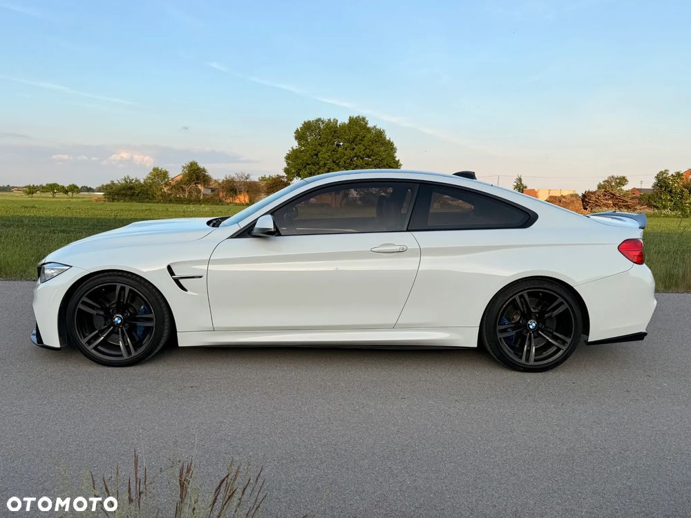 BMW M4 - 5