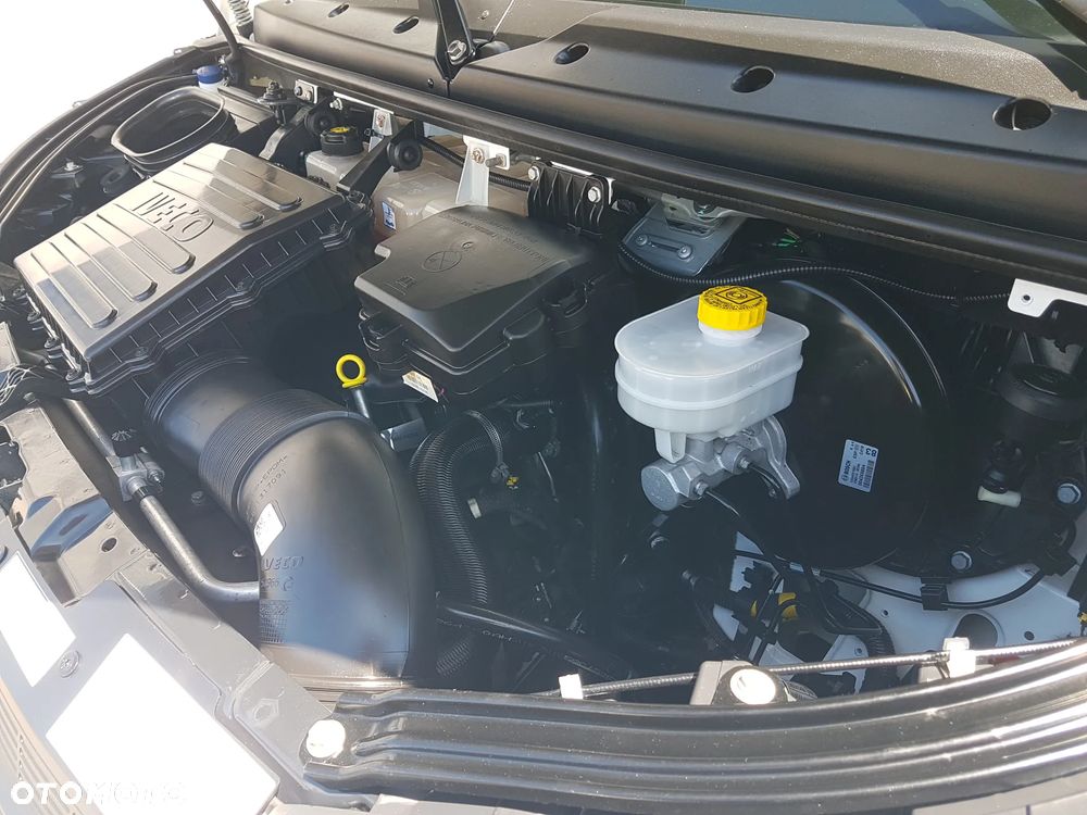 Iveco DAILY KONTENER NISKOPODŁOGOWY 4,43x2,23x2,42 SKLEP FOODTRUCK BAR KLIMA KONIOWÓZ KAMPER - 13