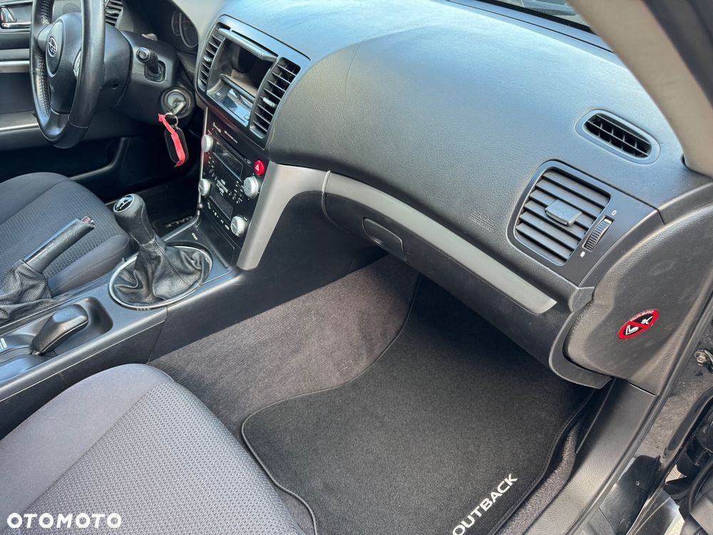 Subaru Outback 2.5 R Trend - 19