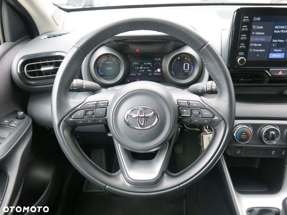 Toyota Yaris - 13