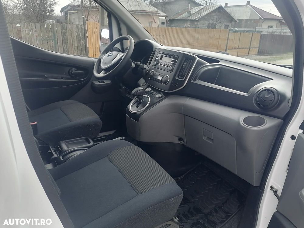 Nissan NV300 electric - 10