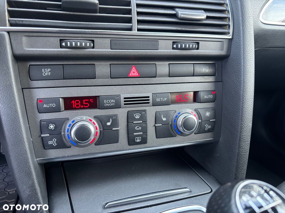 Audi A6 Avant 2.4 - 28