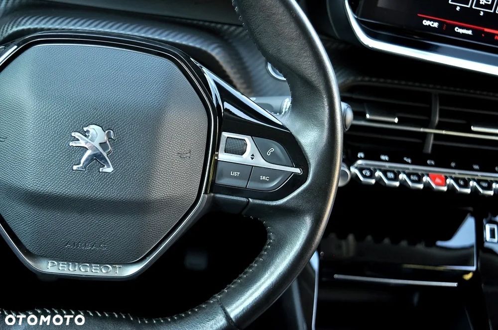 Peugeot 2008 1.2 PureTech Allure Pack S&S - 31