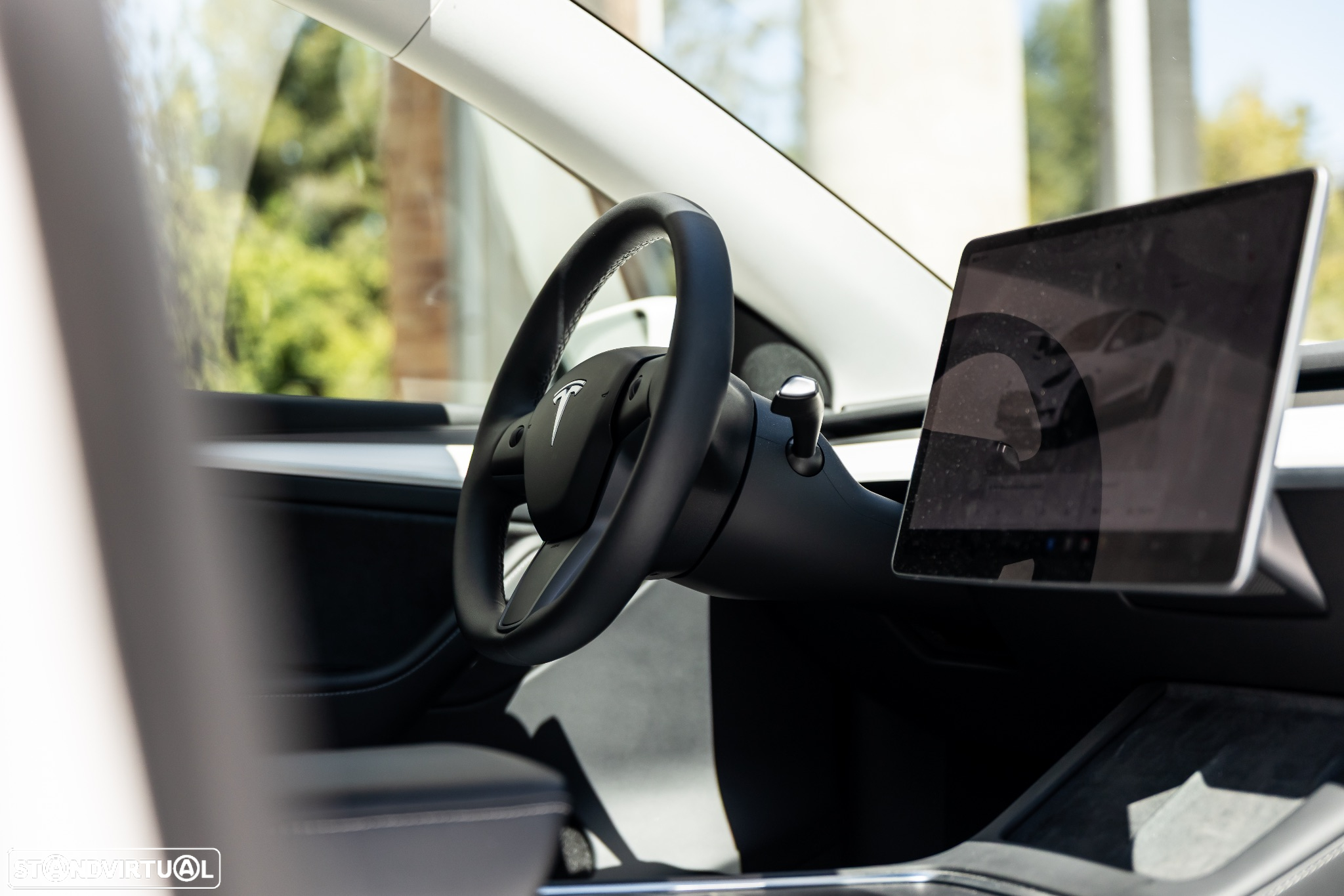 Tesla Model Y Performance Dual Motor AWD - 23