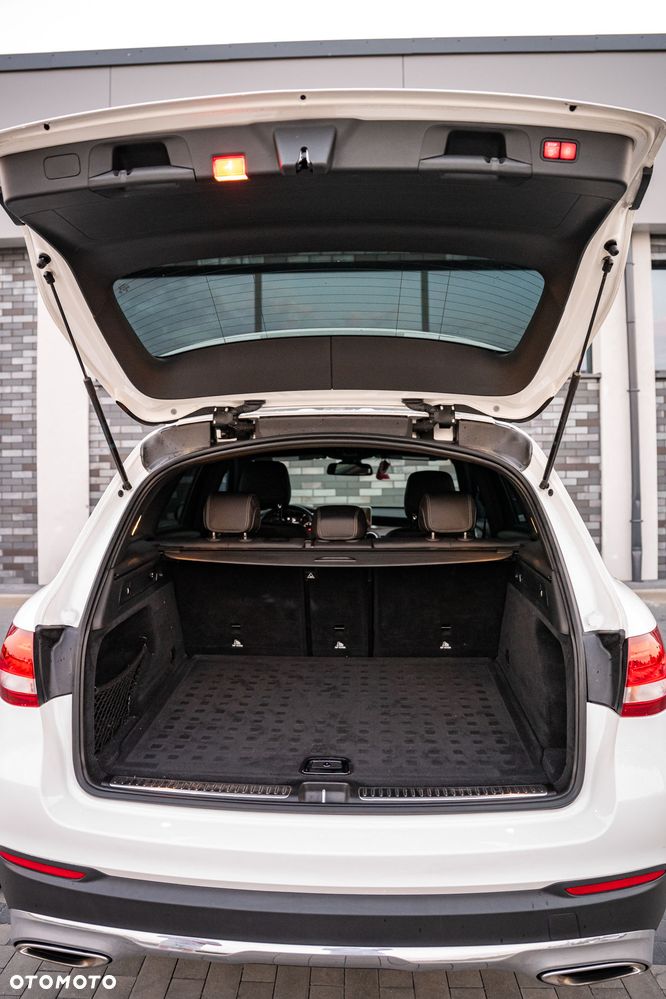 Mercedes-Benz GLC - 33