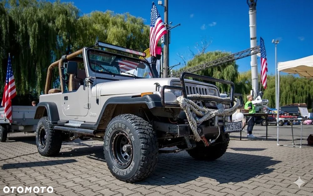 Jeep Wrangler - 1
