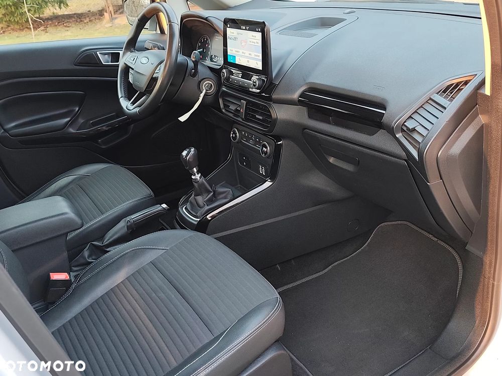 Ford EcoSport 1.0 EcoBoost TITANIUM - 17