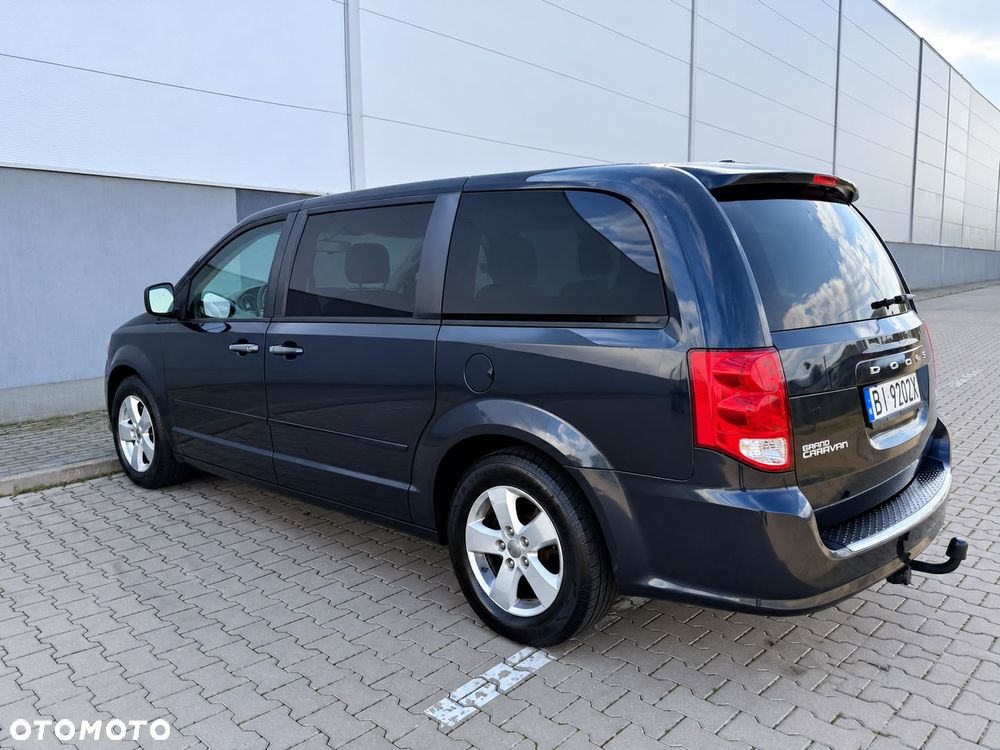 Dodge Grand Caravan - 6