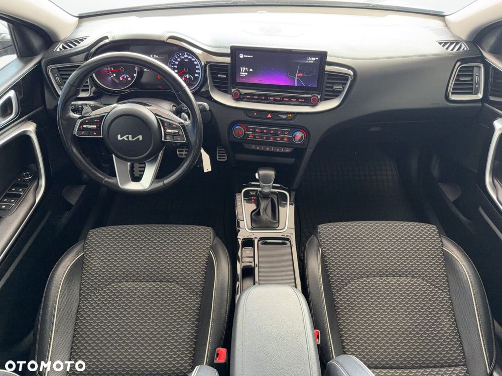 Kia Ceed - 21