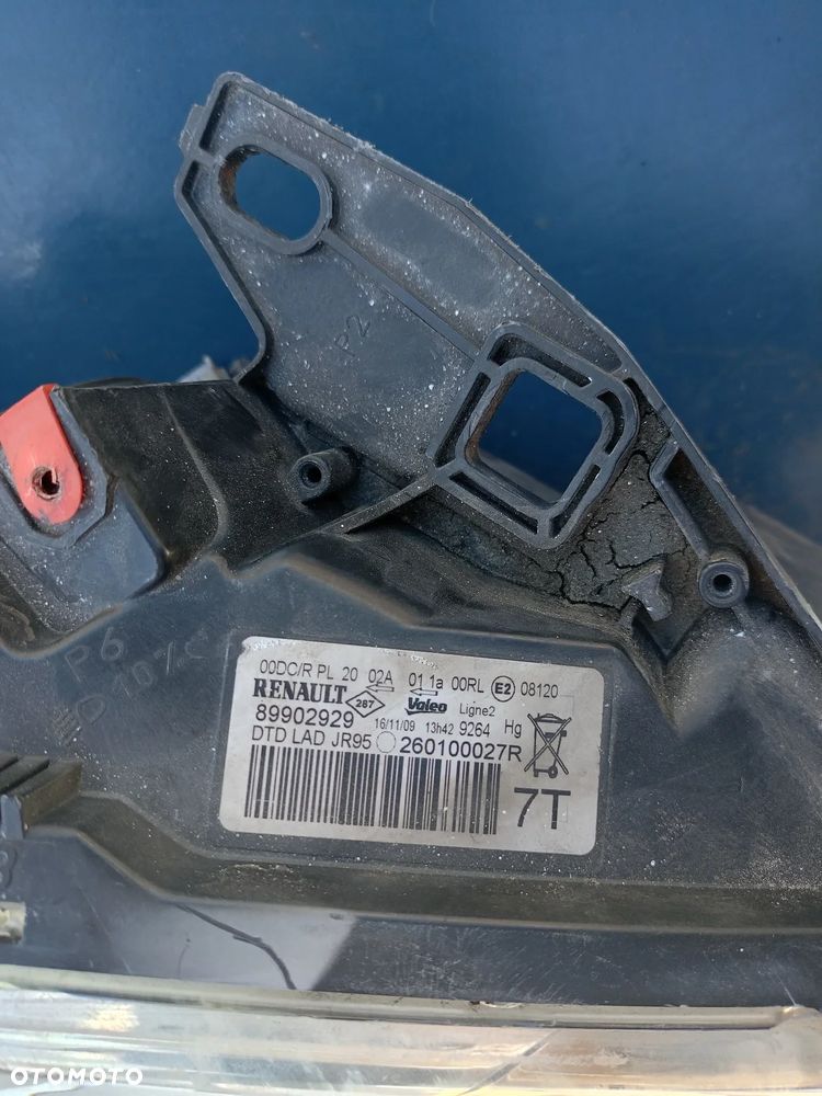 Renault Scenic III Bi Xenon prawy lampa prawa Skretny 260100027R - 2