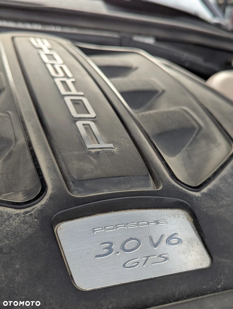 Porsche Macan GTS PDK - 17