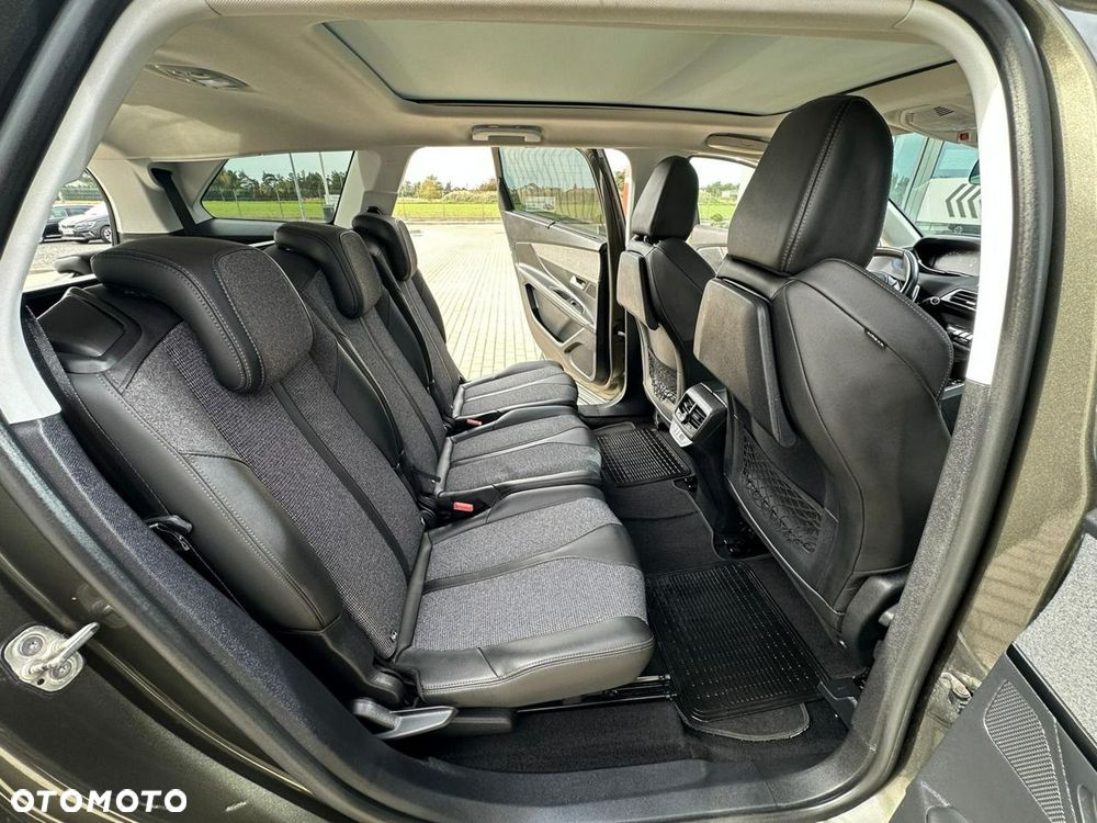 Peugeot 5008 1.5 BlueHDi Active S&S EAT8 - 16