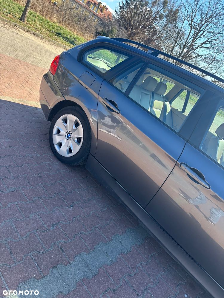 BMW Seria 3 318d DPF - 5