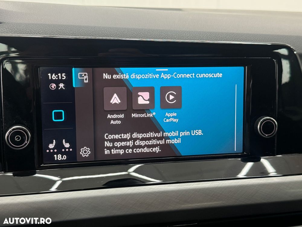 Volkswagen Golf 1.5 eTSI ACT DSG MHEV Life - 24