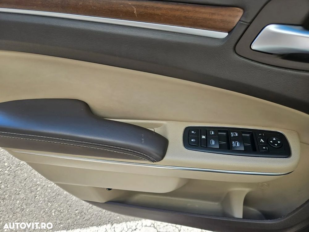 Lancia Thema 3.0 V6 CRD 24V Automatik Executive - 10