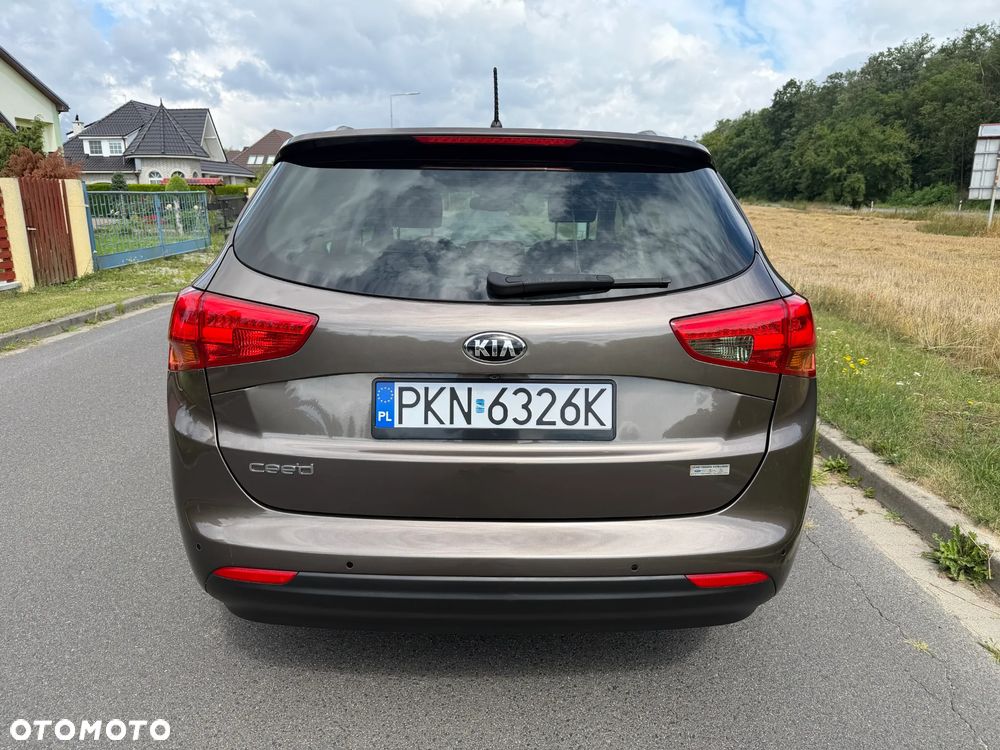 Kia Ceed 1.6 GDI DCT Platinum Edition - 12
