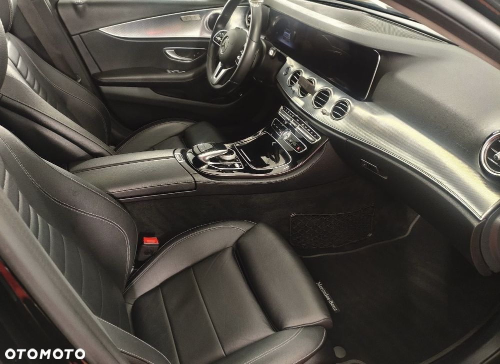 Mercedes-Benz Klasa E 220 d 9G-TRONIC AMG Line - 30