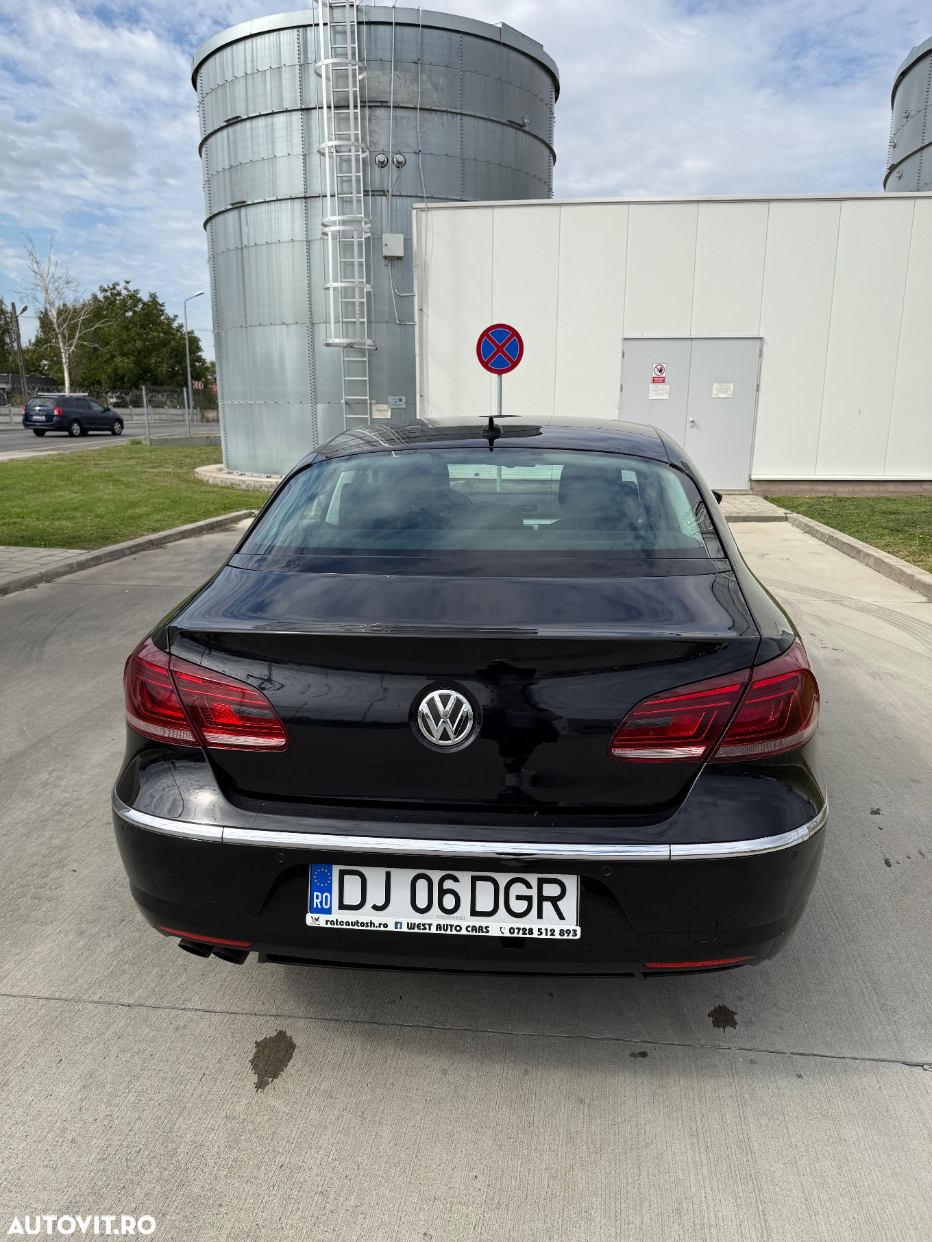 Volkswagen Passat CC 2.0 TDI BlueMotion Technology DSG Exclusive - 2
