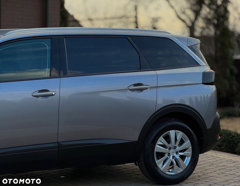 Peugeot 5008 - 5