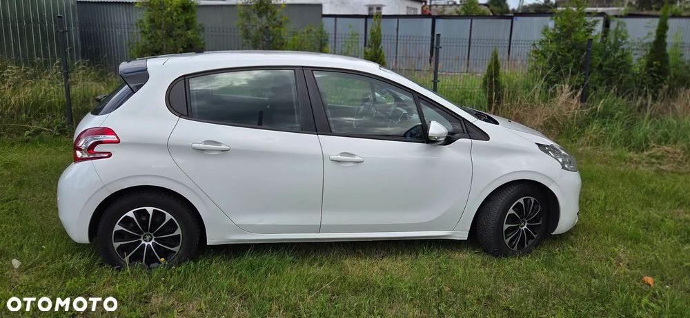 Peugeot 208 1.4 e-HDi Active STT - 8