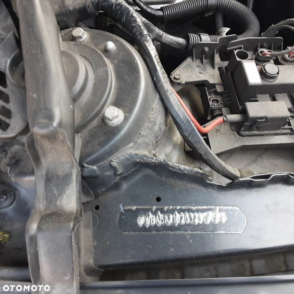 BMW Seria 3 316i - 27