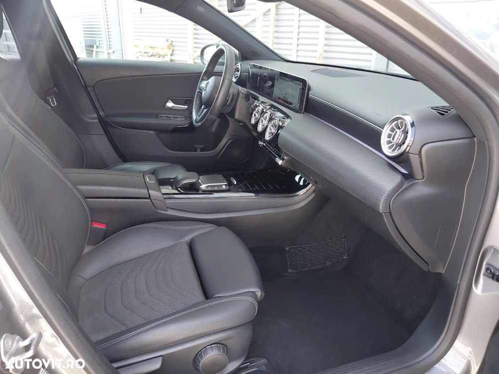 Mercedes-Benz A 180 d 7G-DCT Progressive - 13