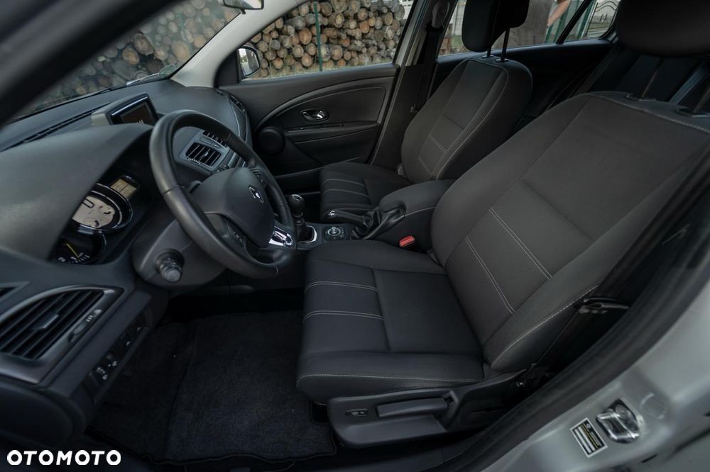Renault Megane ENERGY TCe 115 Start & Stop LIMITED - 12