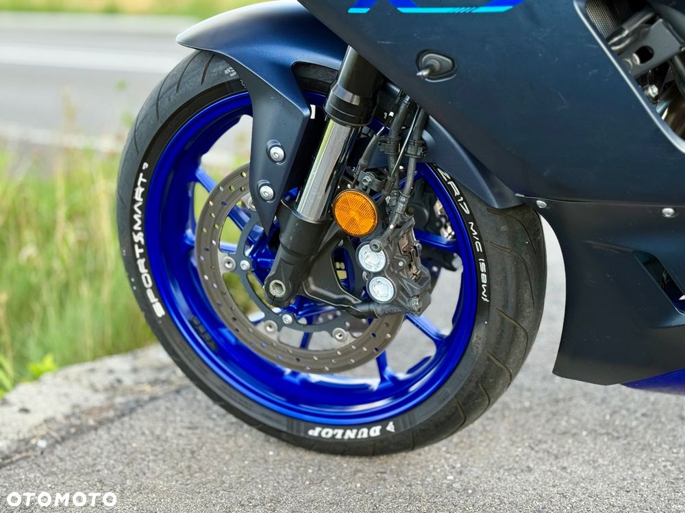 Yamaha R7 - 19