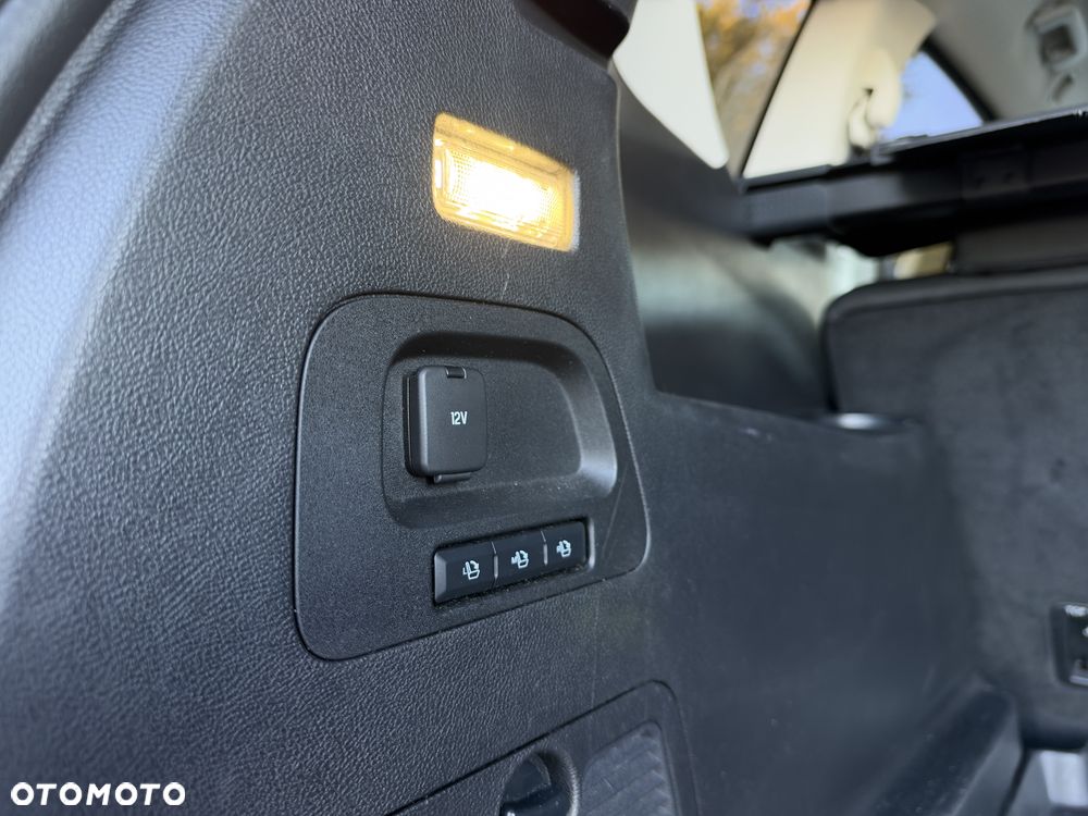 Ford S-Max - 23