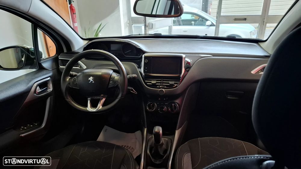Peugeot 2008 1.6 BlueHDi Style - 13