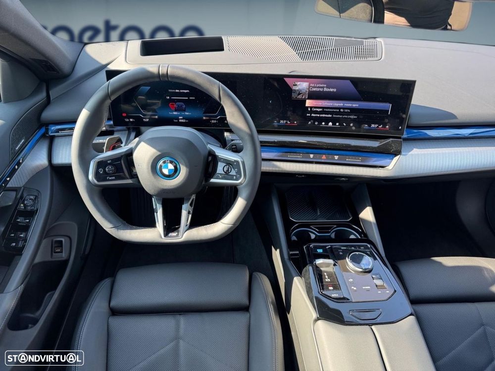 BMW i5 eDrive40 Pack Desportivo M Pro - 9