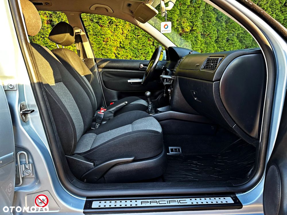 Volkswagen Golf Variant 1.6 Pacific - 8