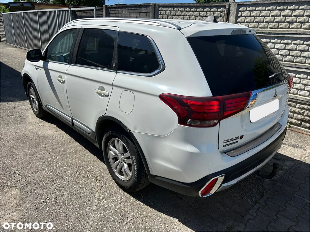 Mitsubishi Outlander 2.2 DI-D 4WD Top - 6