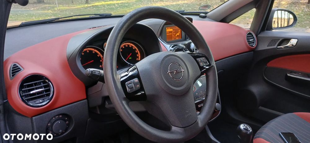 Opel Corsa 1.2 16V - 12