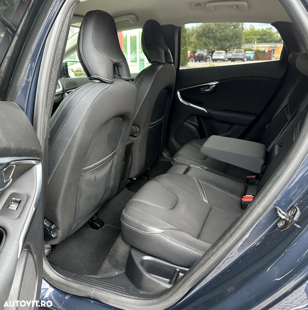 Volvo V40 - 29