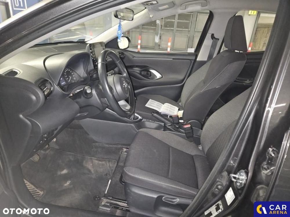 Toyota Yaris 1.5 Comfort - 16