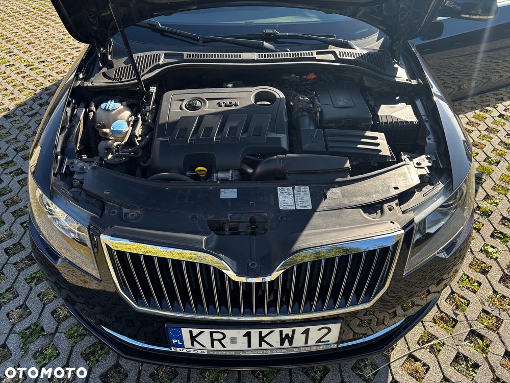 Skoda Superb Combi 2.0 TDI DSG Active - 20