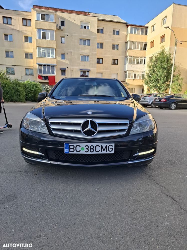 Mercedes-Benz C 200 CGI Automatik BlueEFFICIENCY Avantgarde - 2