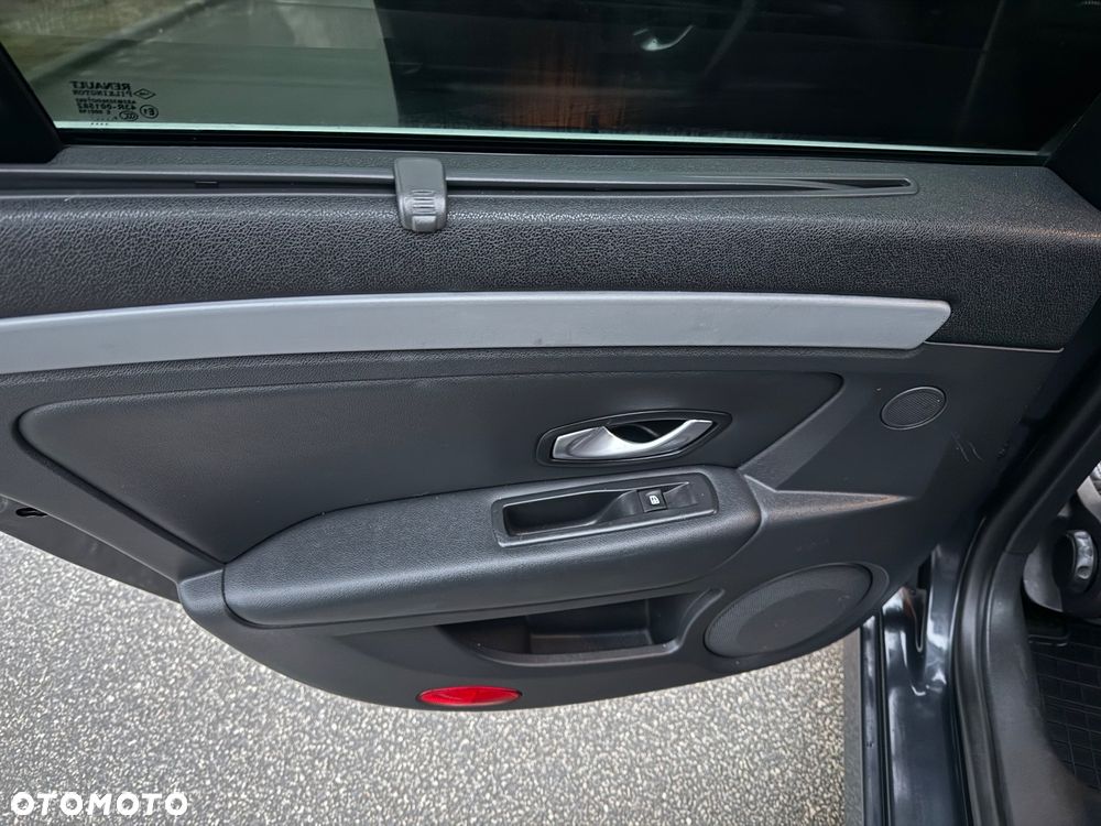 Renault Laguna dCi 150 FAP Start-Stop Dynamique - 18