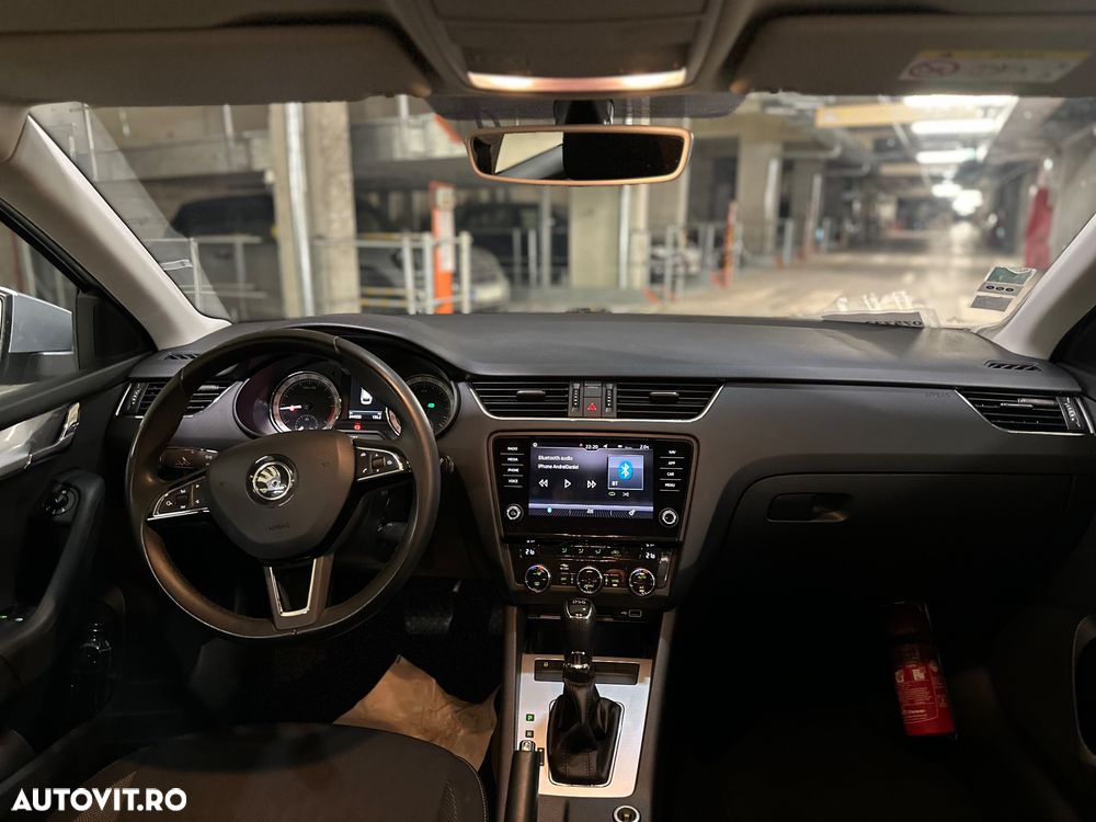 Skoda Octavia 1.6 TDI DSG Ambition - 10