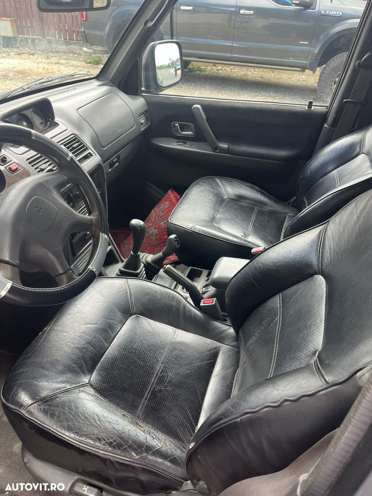 Mitsubishi Pajero - 5