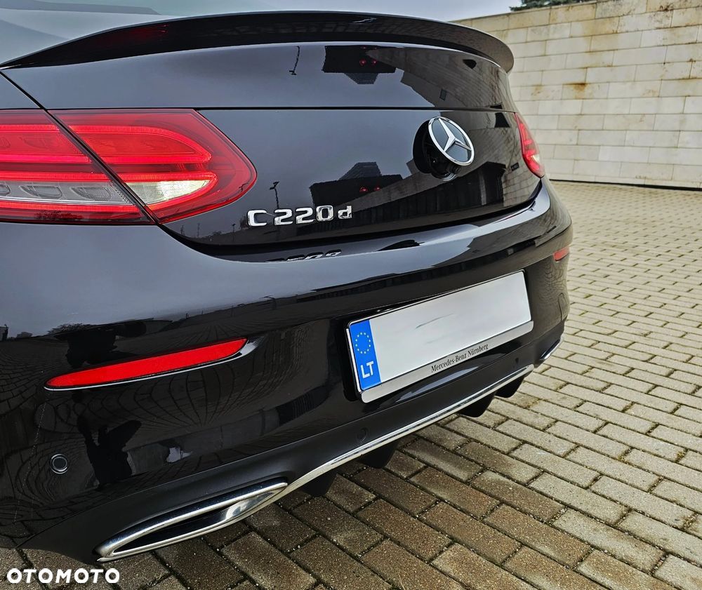 Mercedes-Benz Klasa C 220 d 9G-TRONIC - 11