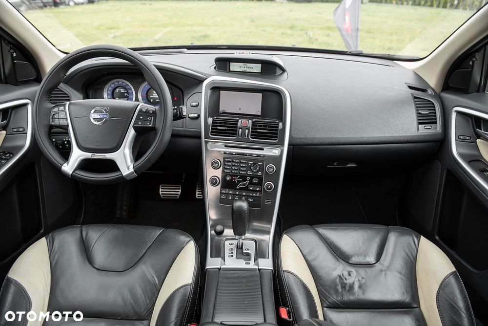 Volvo XC 60 D5 AWD RDesign - 18