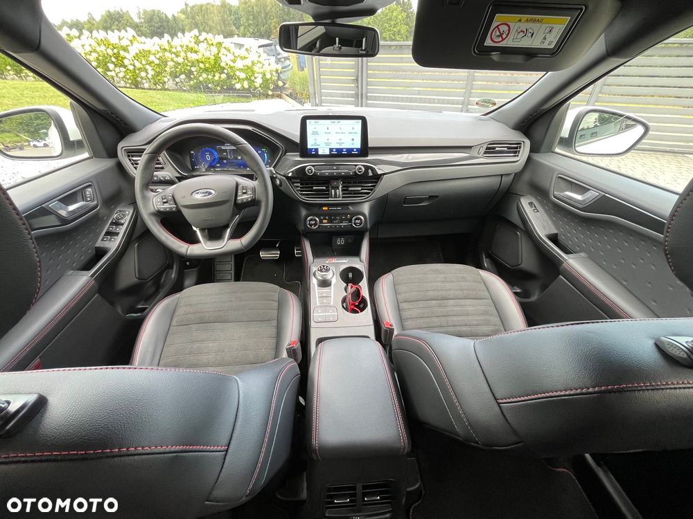Ford Kuga 2.5 Duratec FHEV 4x4 ST-LINE X - 15