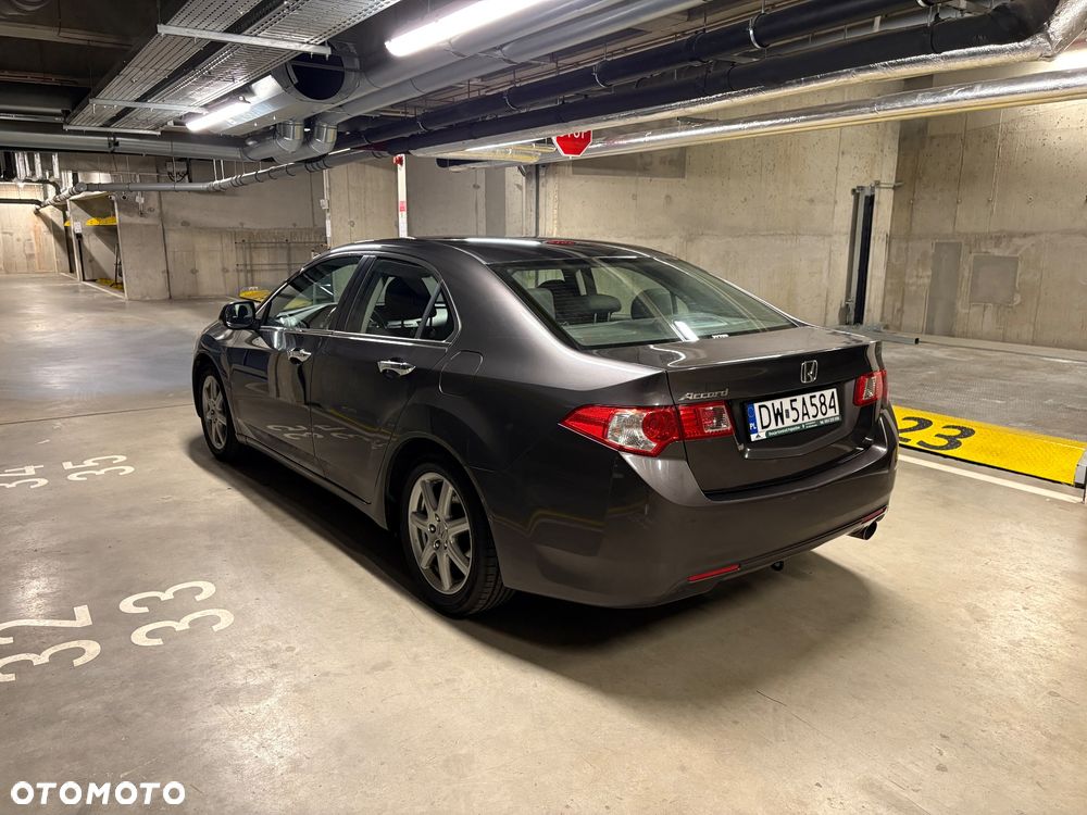 Honda Accord 2010 photo 4