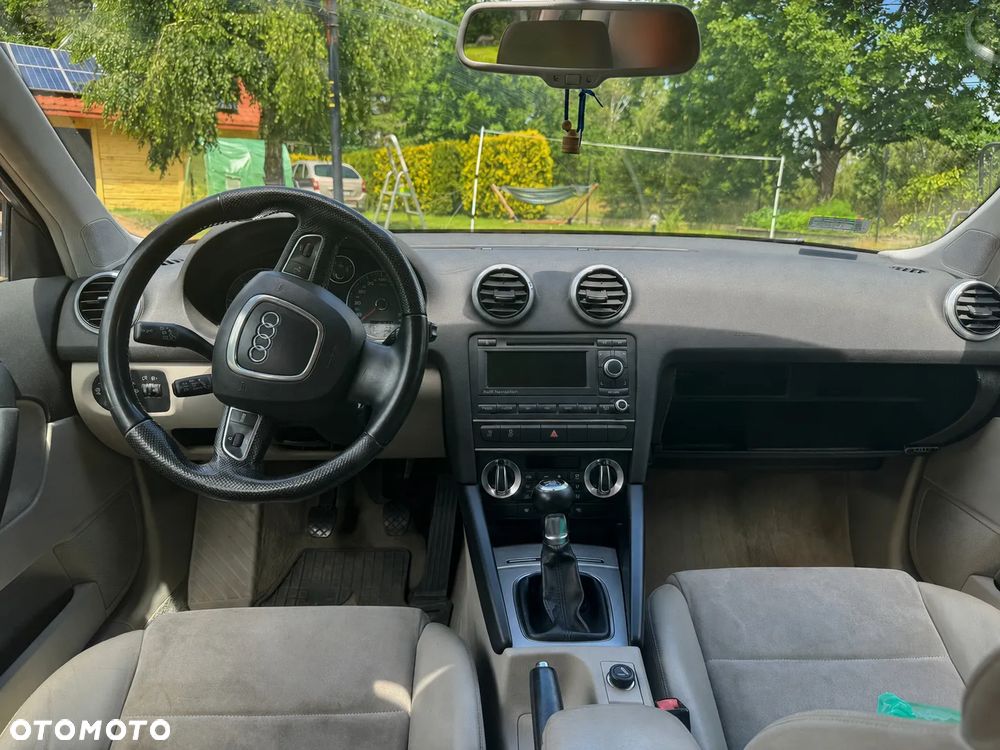 Audi A3 Sportback 2.0 TDI DPF quattro Ambition - 7
