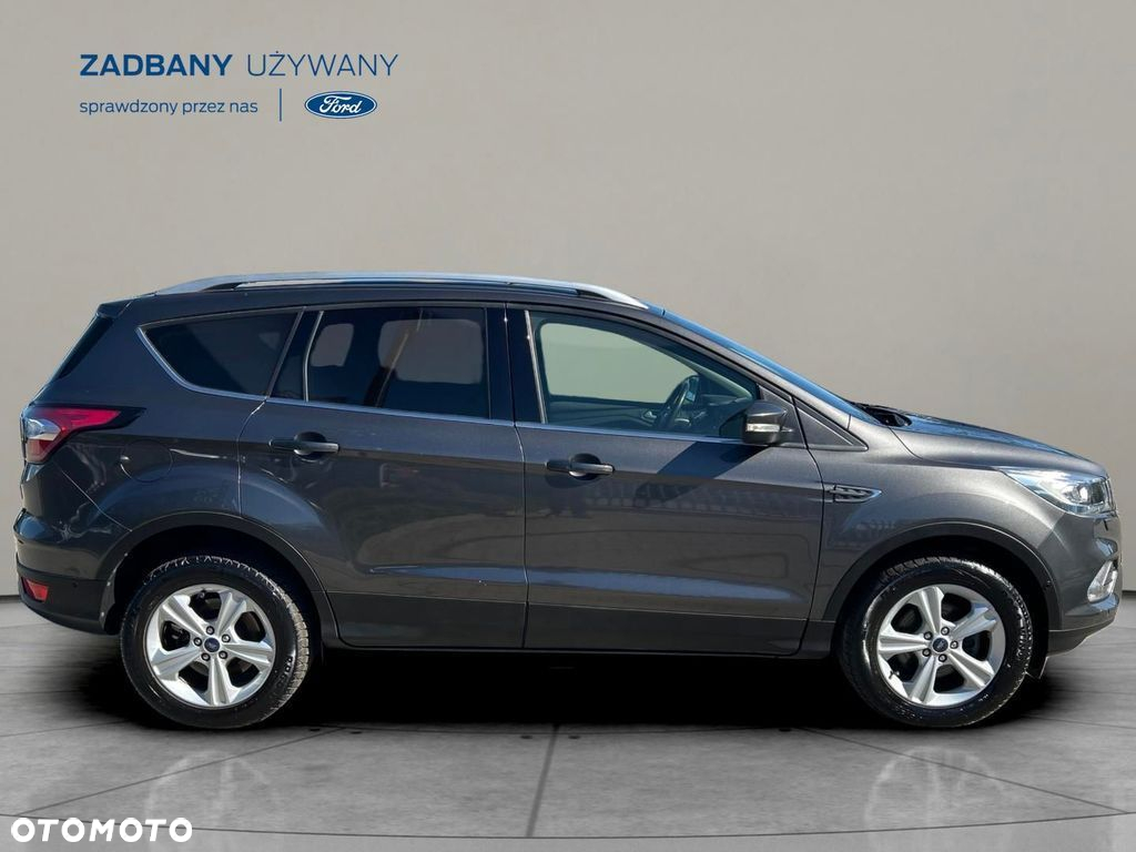 Ford Kuga 1.5 EcoBoost 2x4 Titanium - 5