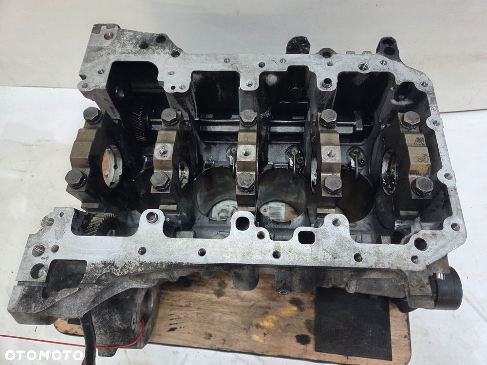 BLOK SILNIKA BMW E60 N47D20A 7797922 - 2
